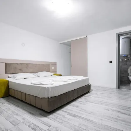 Konukevi Pensiunea Maf